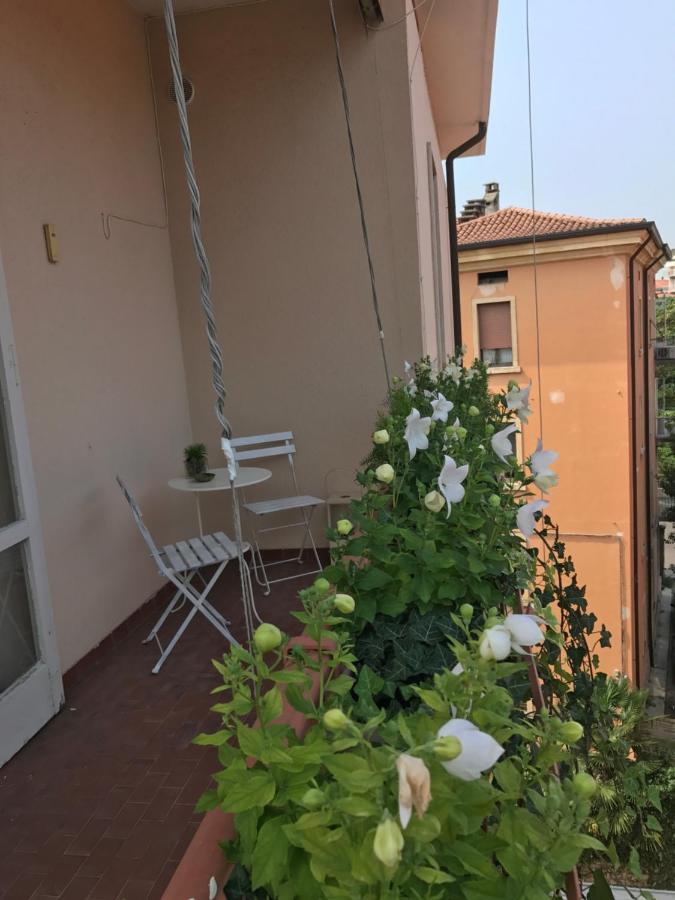 Fleur Blanche Bed & Breakfast Verona Bagian luar foto