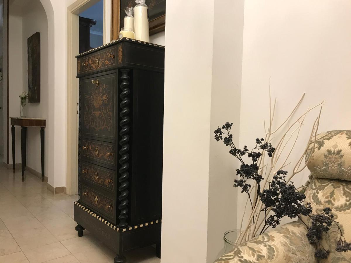 Fleur Blanche Bed & Breakfast Verona Bagian luar foto