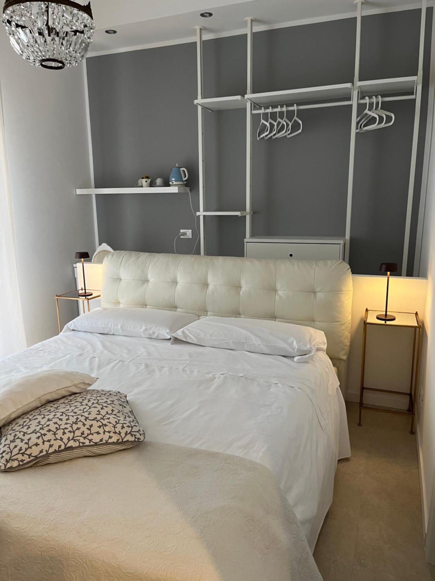 Fleur Blanche Bed & Breakfast Verona Bagian luar foto