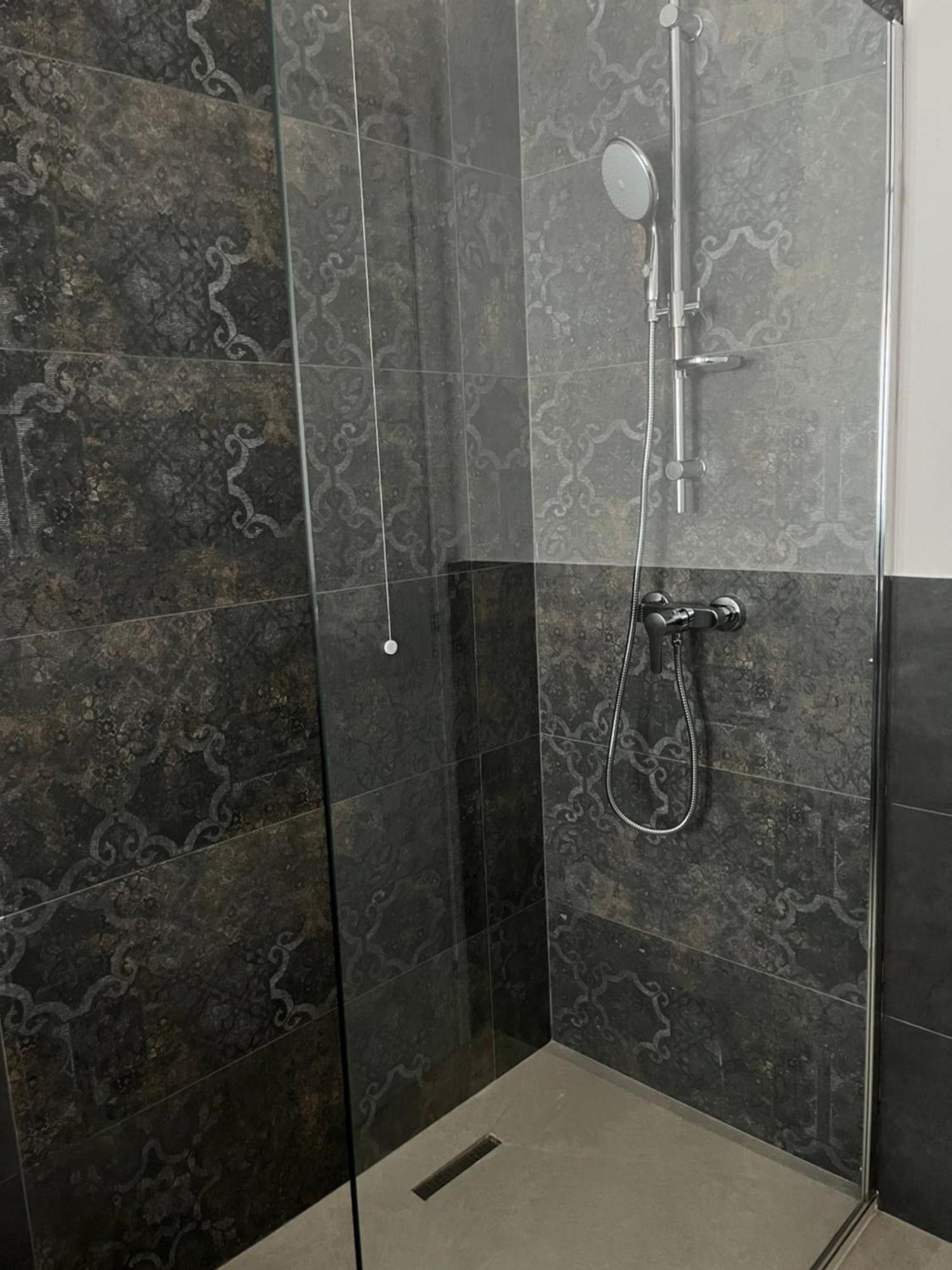 Fleur Blanche Bed & Breakfast Verona Bagian luar foto
