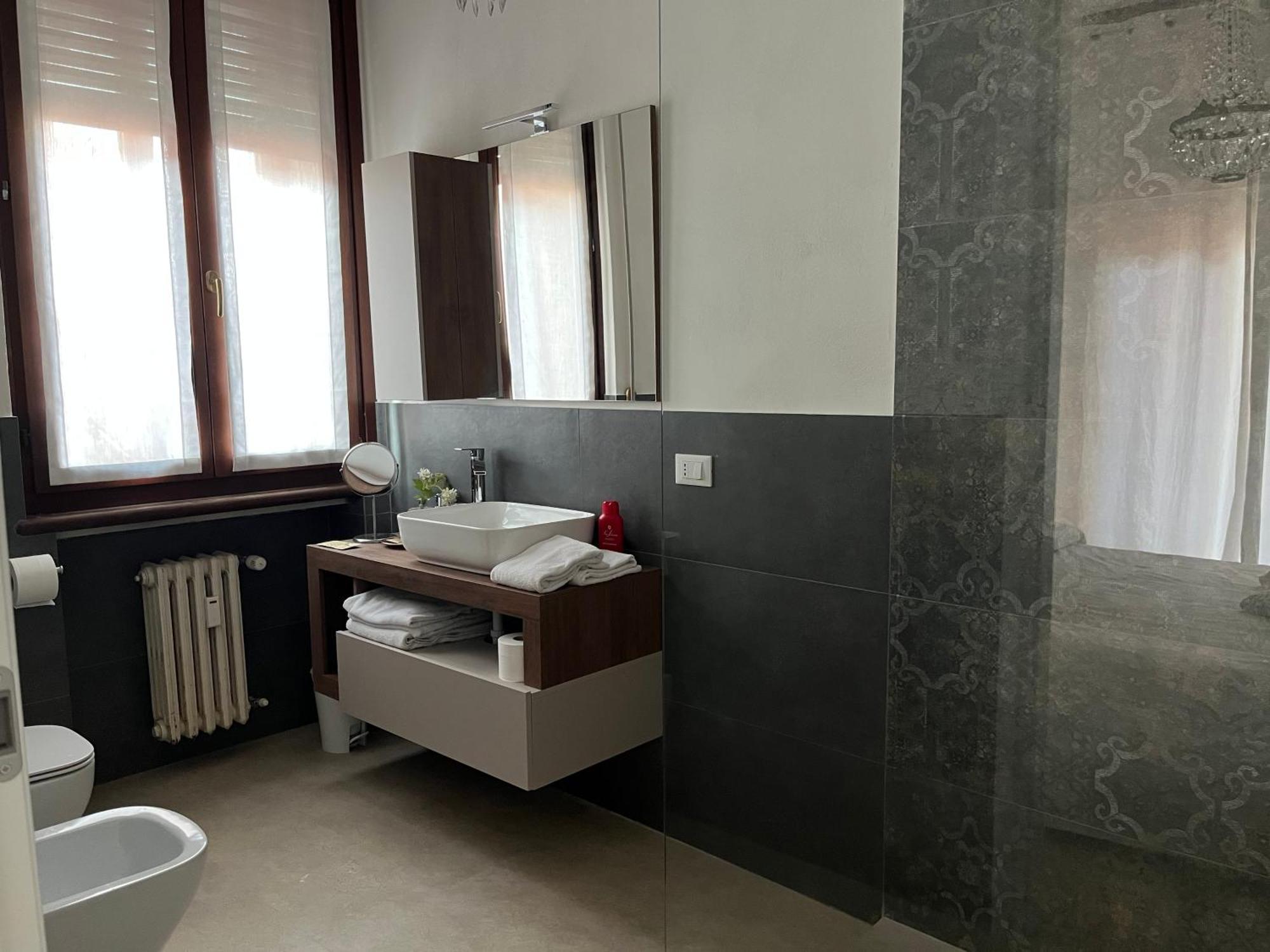 Fleur Blanche Bed & Breakfast Verona Bagian luar foto