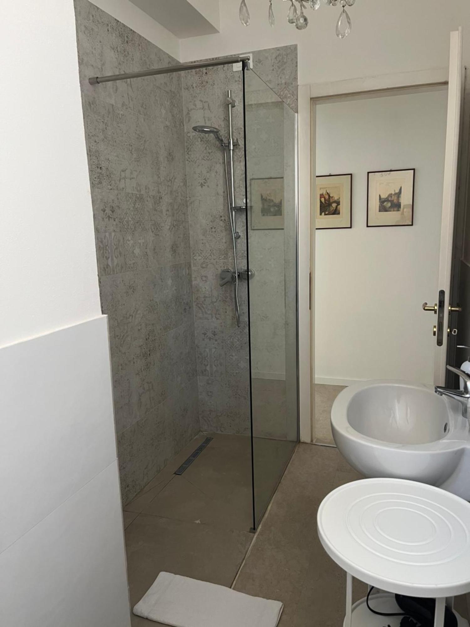 Fleur Blanche Bed & Breakfast Verona Bagian luar foto