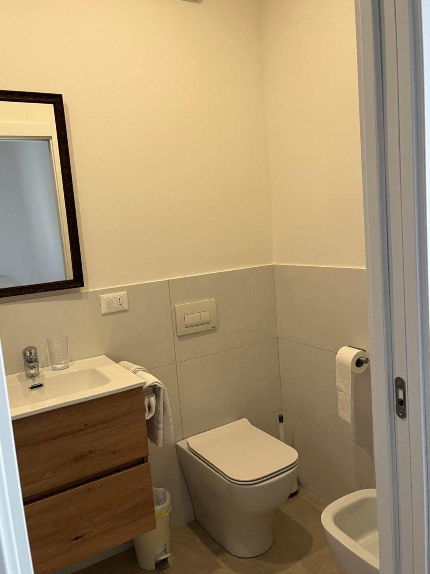 Fleur Blanche Bed & Breakfast Verona Bagian luar foto